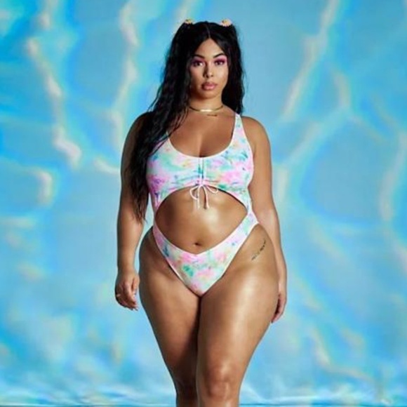 FTF Tabria Majors Jada Ruched Monokini swimsuit 0 - Picture 2 of 13